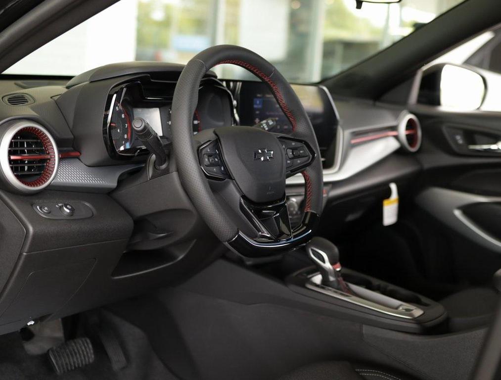 new 2025 Chevrolet Trax car, priced at $23,555