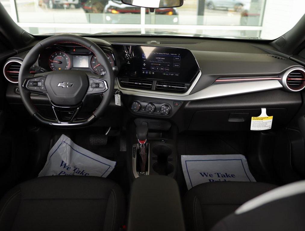 new 2025 Chevrolet Trax car, priced at $23,555