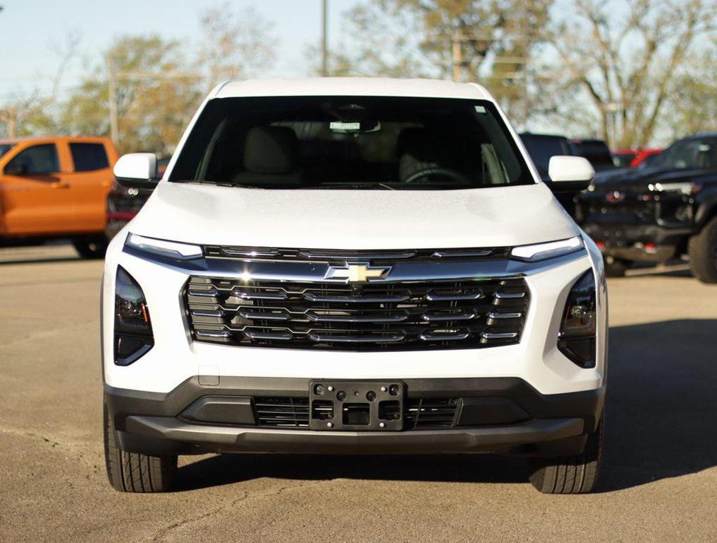 new 2026 Chevrolet Equinox car, priced at $30,495