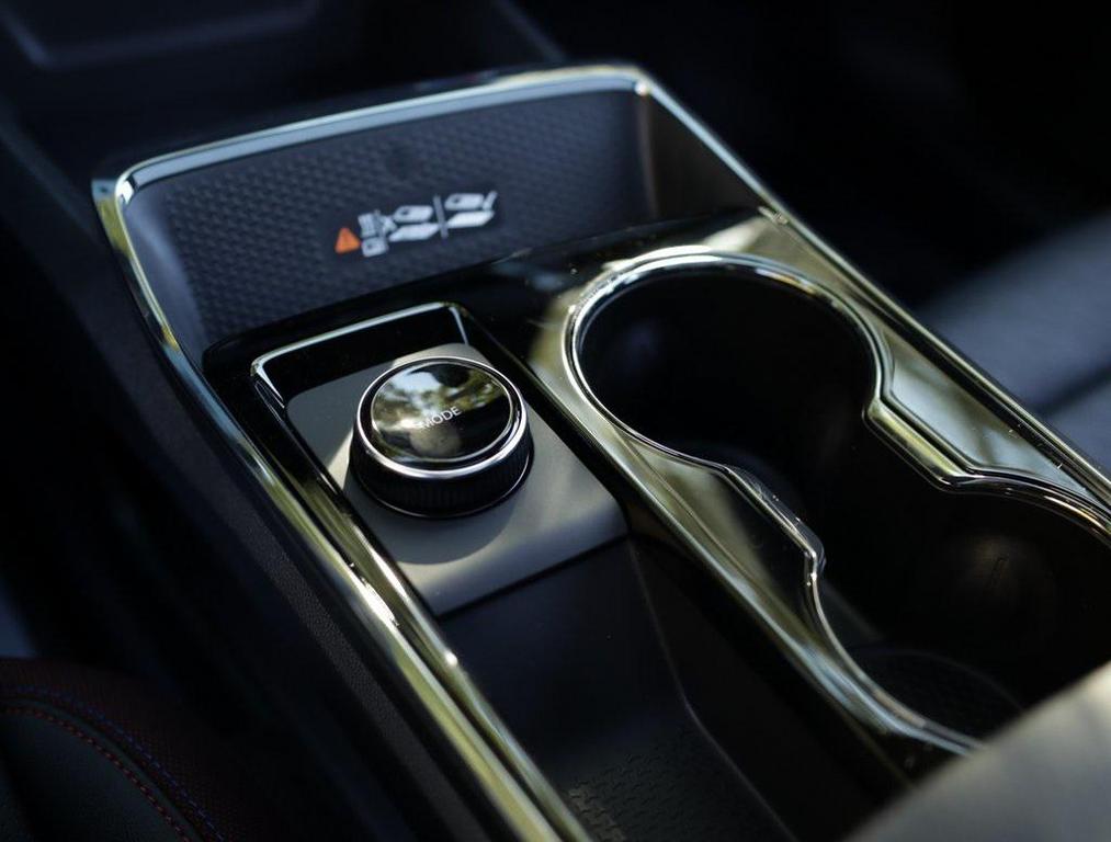 new 2026 Chevrolet Equinox car, priced at $38,995