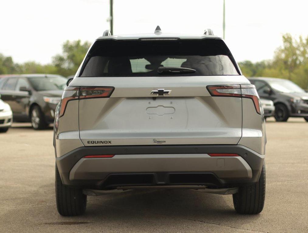 new 2026 Chevrolet Equinox car, priced at $33,915
