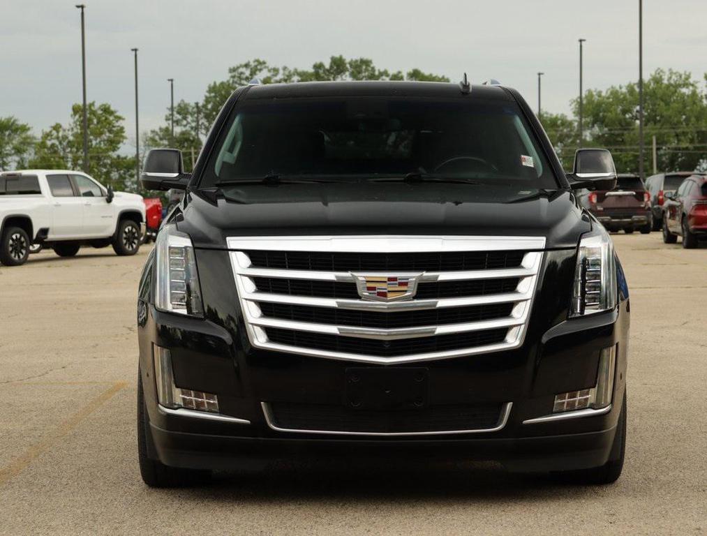 used 2019 Cadillac Escalade ESV car, priced at $34,998