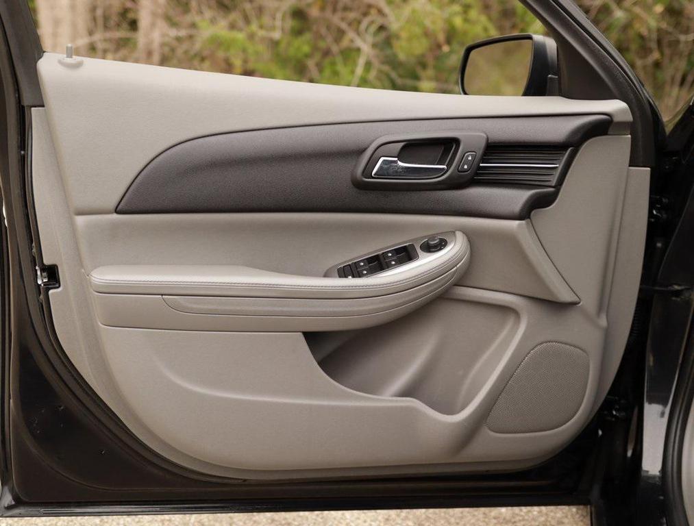 used 2015 Chevrolet Malibu car, priced at $8,995