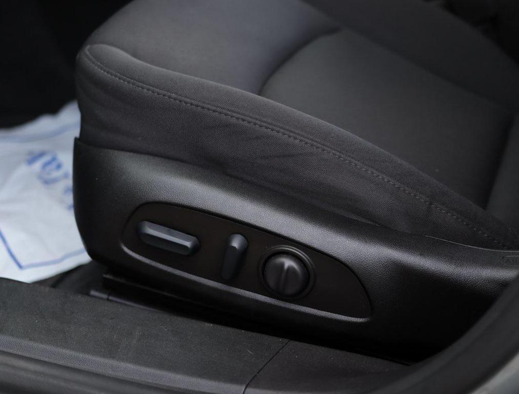 used 2023 Chevrolet Malibu car, priced at $21,986