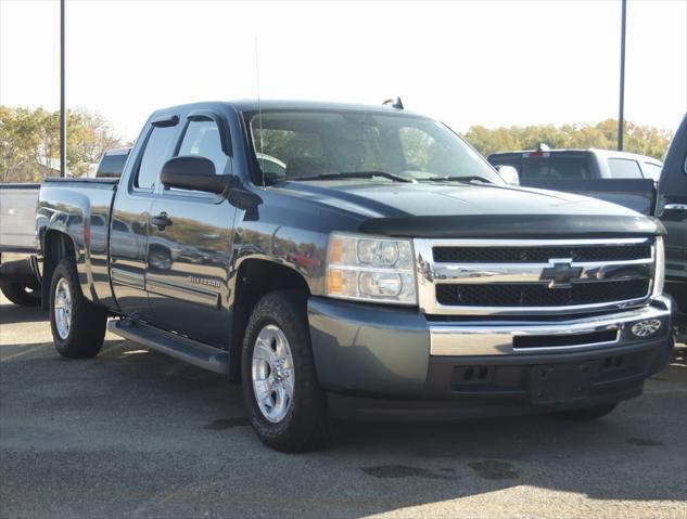 used 2011 Chevrolet Silverado 1500 car, priced at $10,998