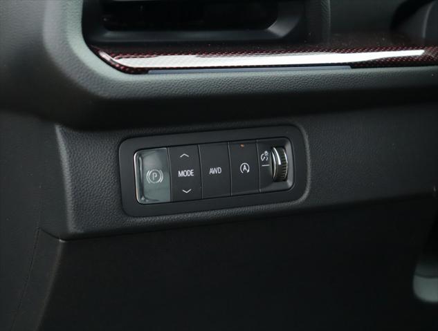 new 2025 Chevrolet Traverse car, priced at $51,940