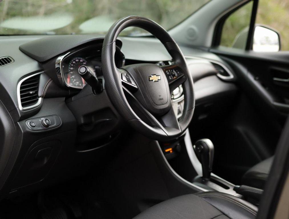 used 2021 Chevrolet Trax car, priced at $11,297