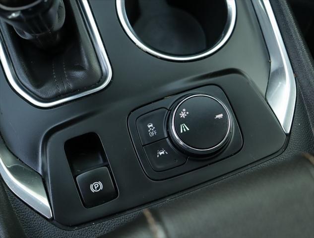 used 2020 Chevrolet Traverse car, priced at $31,298