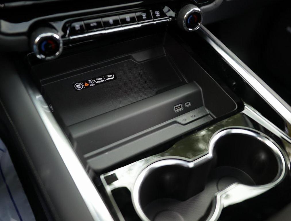 new 2026 Chevrolet Suburban car, priced at $85,805