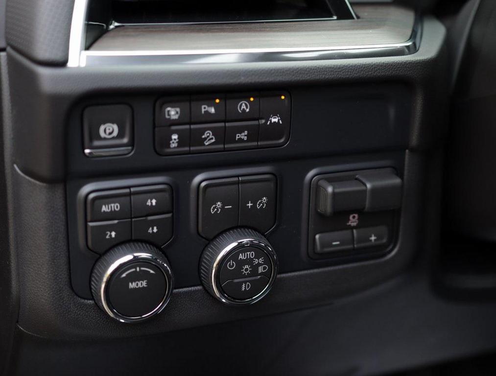 new 2026 Chevrolet Suburban car, priced at $85,805