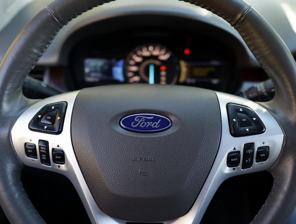 used 2013 Ford Edge car, priced at $11,925