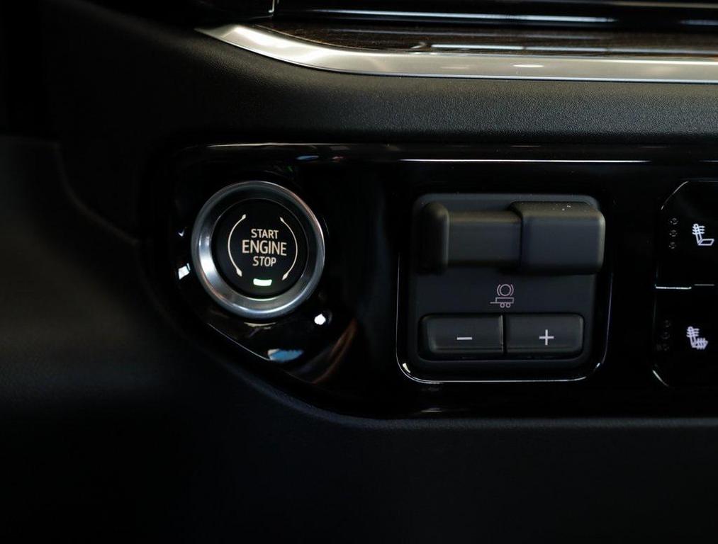 new 2025 Chevrolet Silverado 2500 car, priced at $66,600
