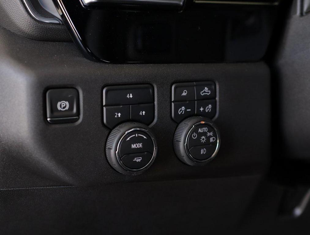new 2025 Chevrolet Silverado 2500 car, priced at $66,600