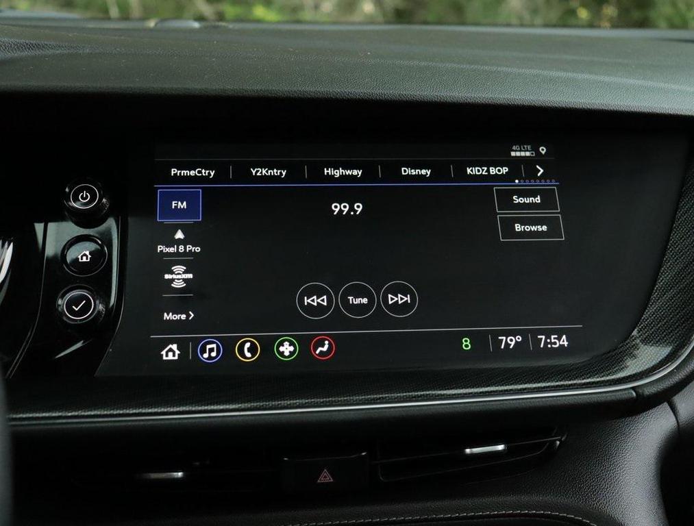 used 2023 Buick Envision car, priced at $28,998