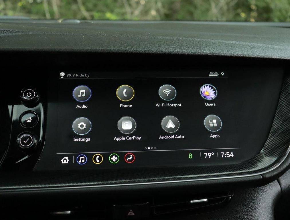 used 2023 Buick Envision car, priced at $28,998