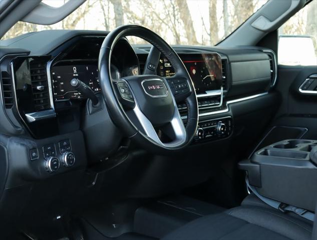 used 2024 GMC Sierra 1500 car, priced at $42,998