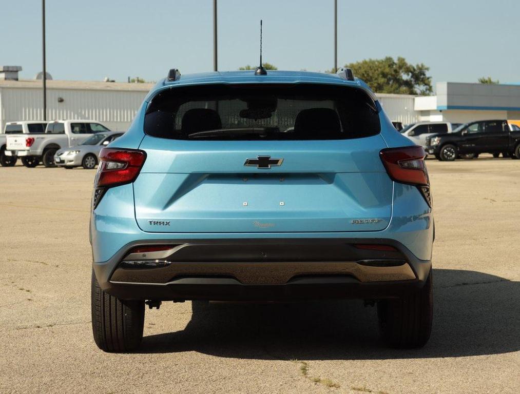 new 2025 Chevrolet Trax car, priced at $25,550
