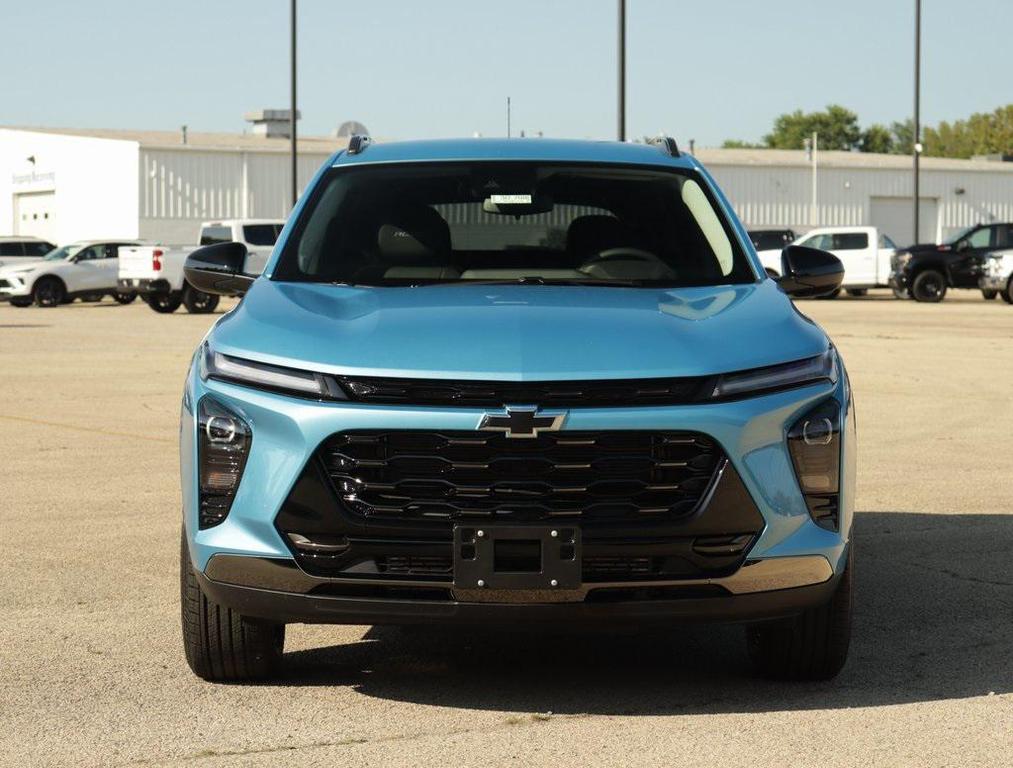 new 2025 Chevrolet Trax car, priced at $25,550