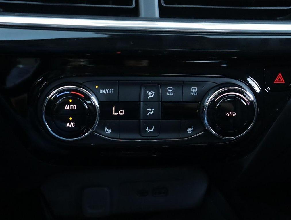 new 2025 Chevrolet Trax car, priced at $25,550