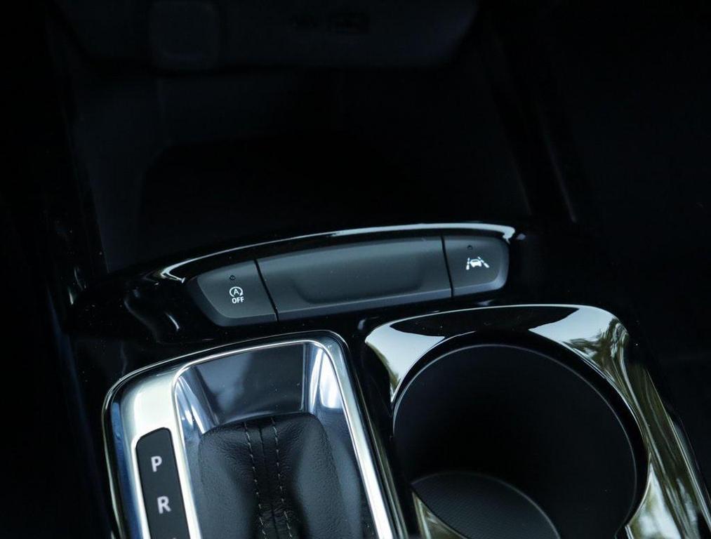 new 2025 Chevrolet Trax car, priced at $25,550