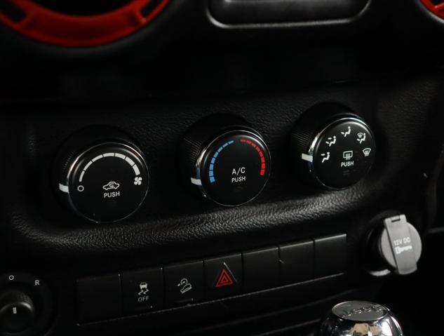 used 2015 Jeep Wrangler Unlimited car, priced at $18,798