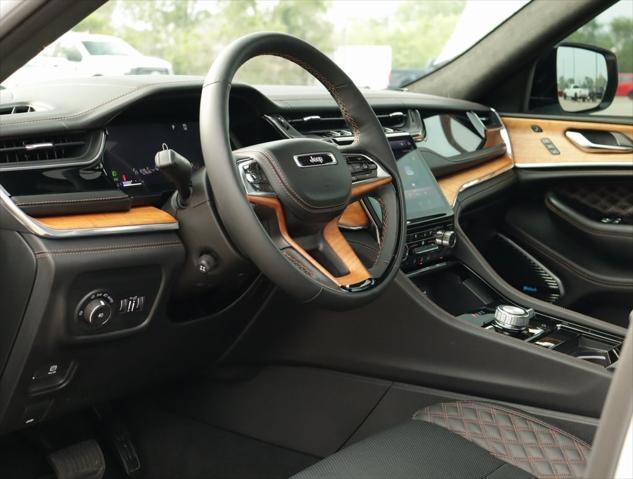used 2025 Jeep Grand Cherokee car, priced at $58,587