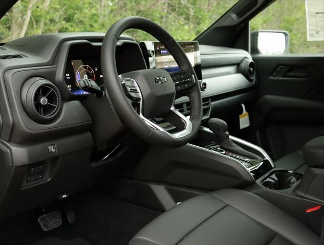new 2025 Chevrolet Colorado car, priced at $43,995