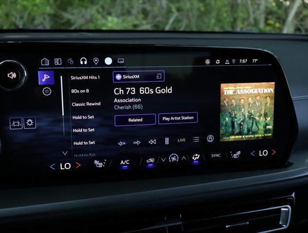 new 2025 Chevrolet Traverse car, priced at $41,495