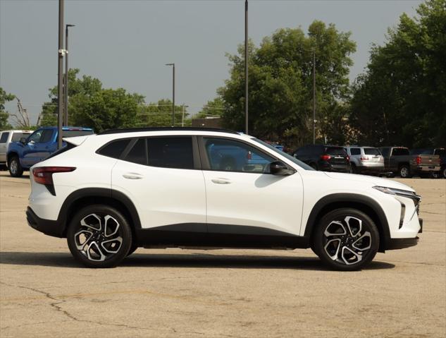 new 2025 Chevrolet Trax car, priced at $25,335