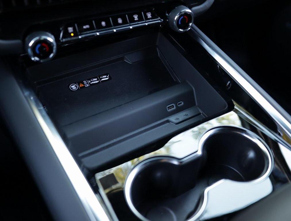 new 2026 Chevrolet Suburban car, priced at $76,995