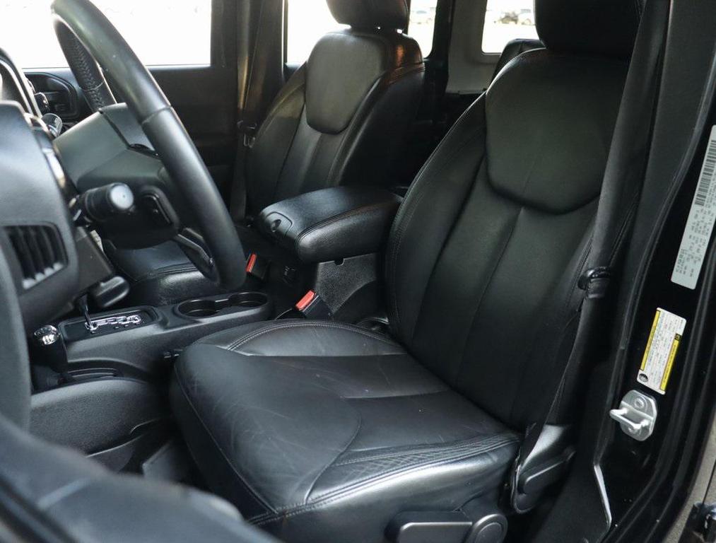 used 2015 Jeep Wrangler Unlimited car, priced at $20,998