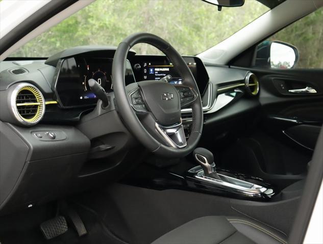 used 2025 Chevrolet Trax car, priced at $25,998