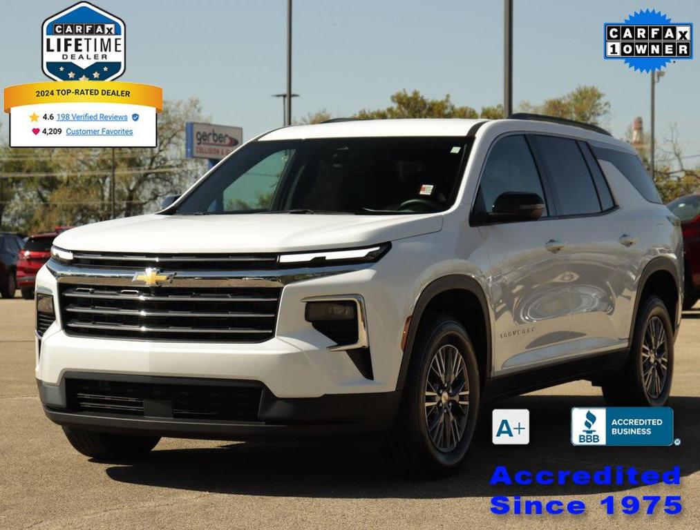 used 2025 Chevrolet Traverse car, priced at $35,998