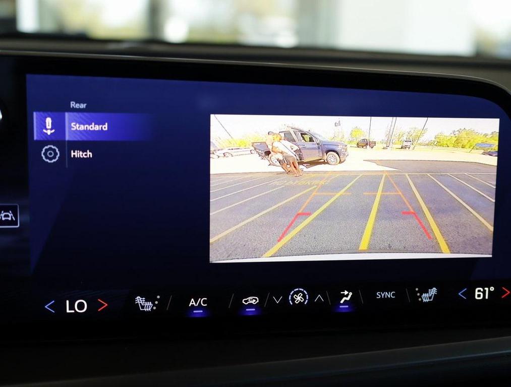 used 2025 Chevrolet Traverse car, priced at $35,998