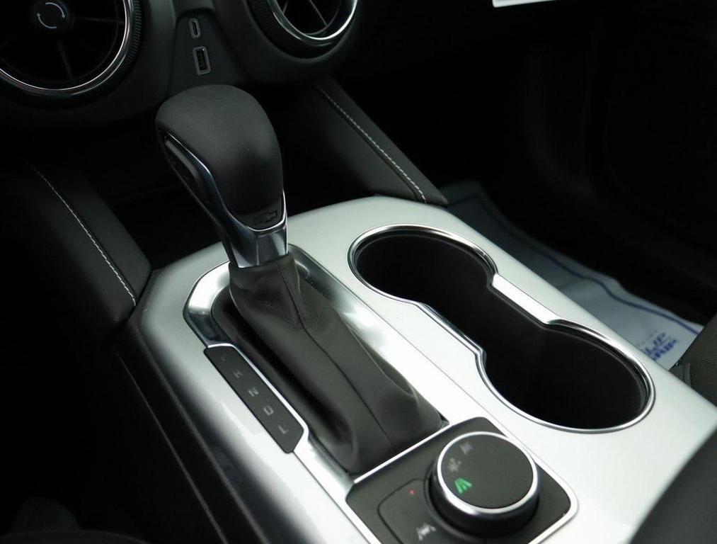 new 2025 Chevrolet Blazer car, priced at $31,992