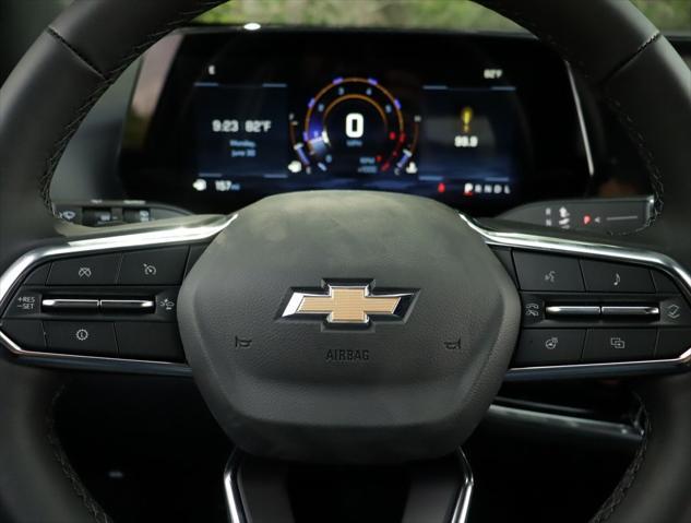 new 2026 Chevrolet Equinox car, priced at $31,995