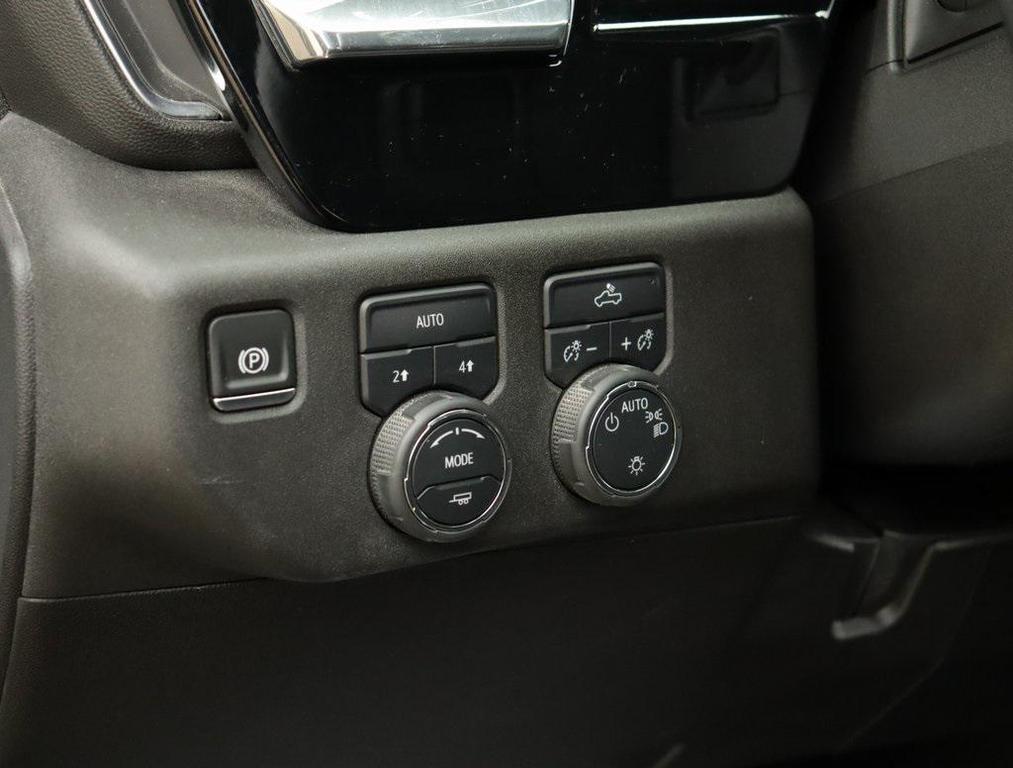 used 2024 Chevrolet Silverado 1500 car, priced at $38,998