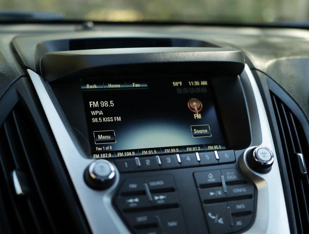 used 2017 Chevrolet Equinox car, priced at $11,295