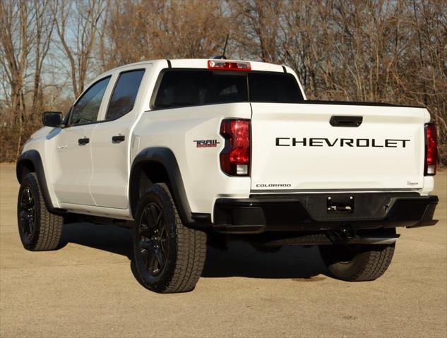 new 2024 Chevrolet Colorado car, priced at $40,500