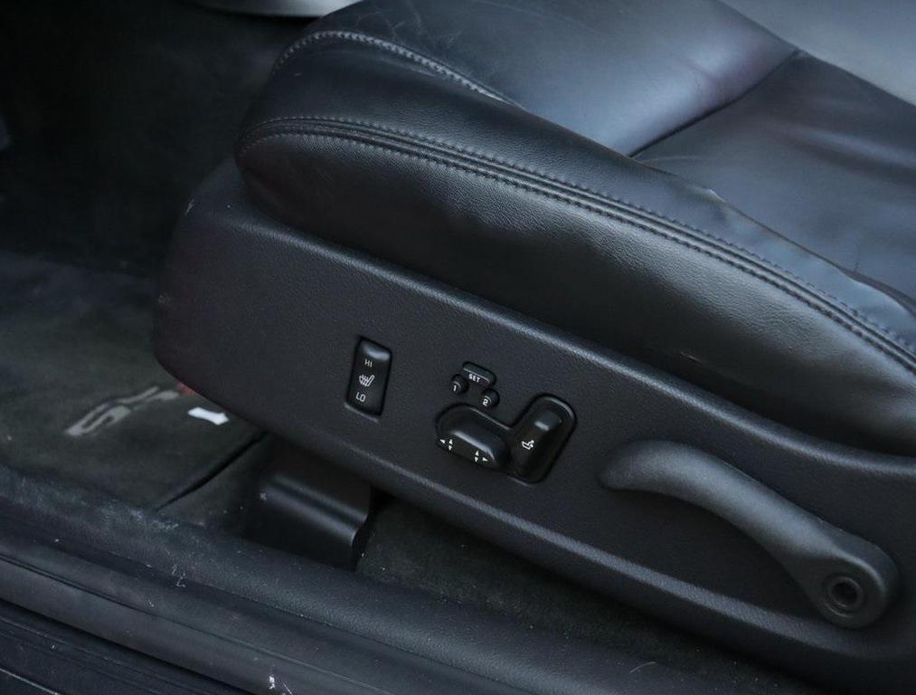 used 2005 Chevrolet SSR car, priced at $26,953