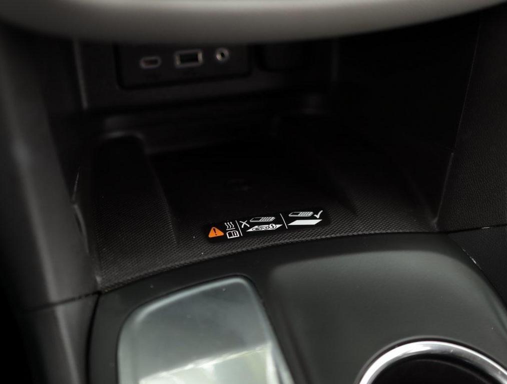used 2020 Chevrolet Equinox car, priced at $18,798