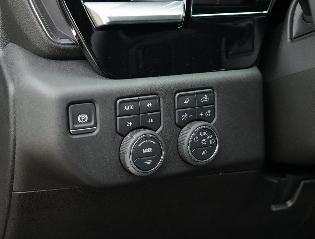 new 2025 Chevrolet Silverado 2500 car, priced at $64,405
