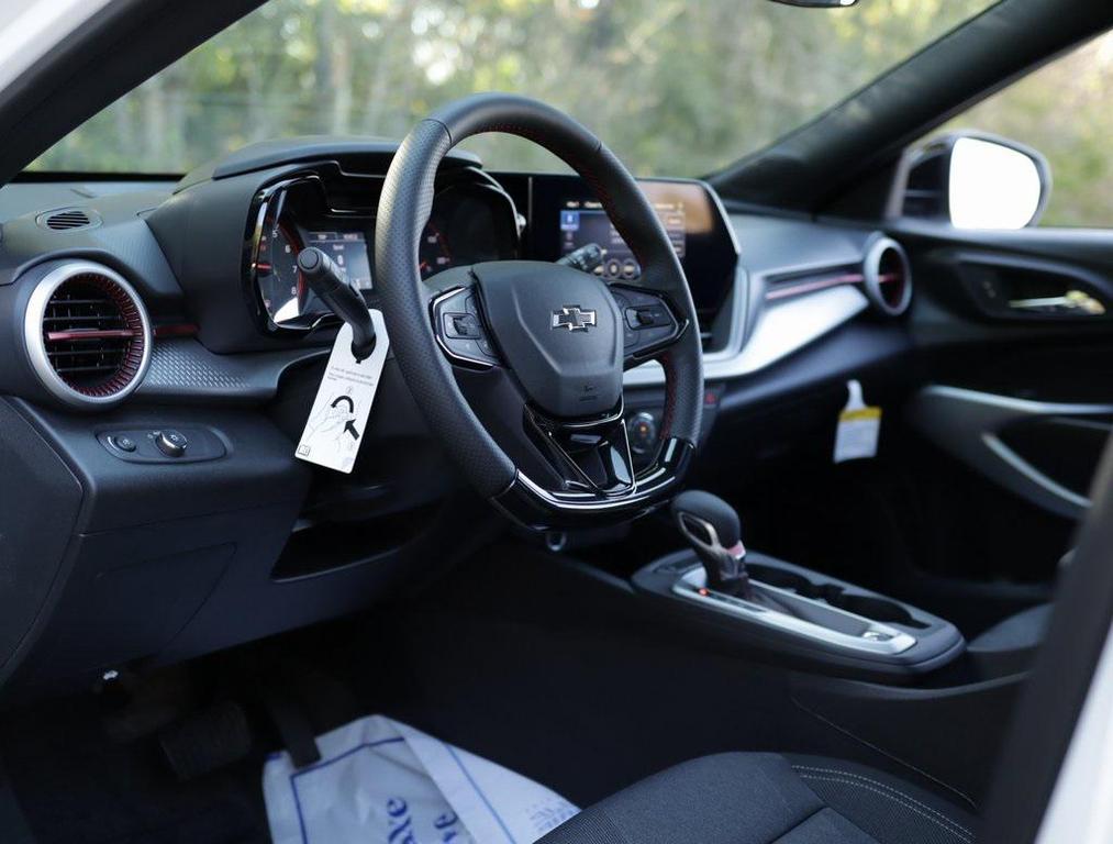 new 2025 Chevrolet Trax car, priced at $24,570