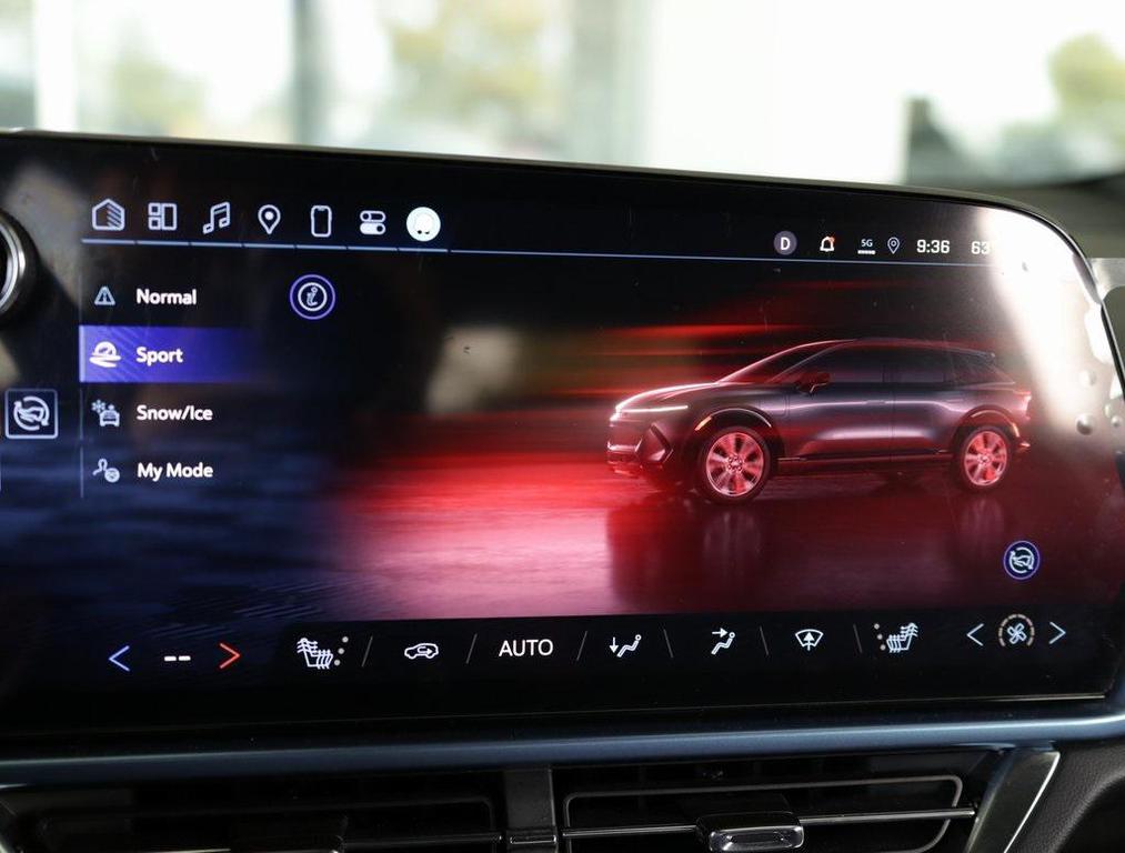 used 2024 Chevrolet Equinox EV car, priced at $26,995