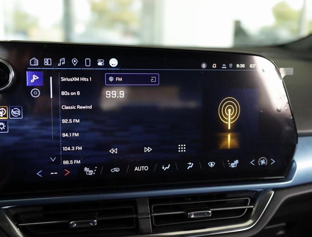 used 2024 Chevrolet Equinox EV car, priced at $26,995