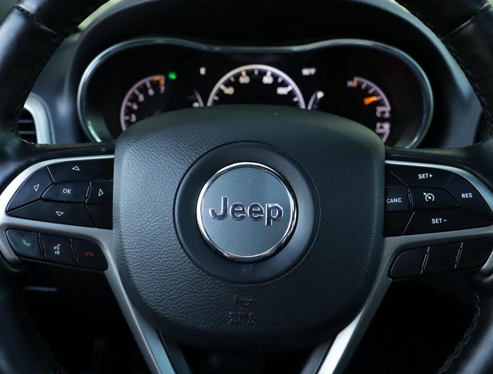 used 2020 Jeep Grand Cherokee car, priced at $19,999