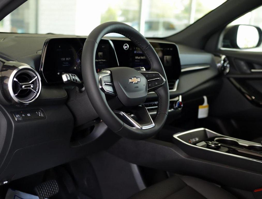 new 2026 Chevrolet Equinox car, priced at $34,115