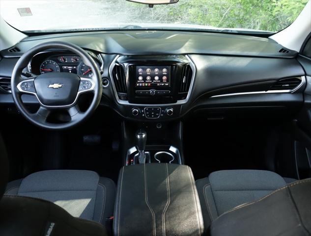used 2020 Chevrolet Traverse car, priced at $18,998