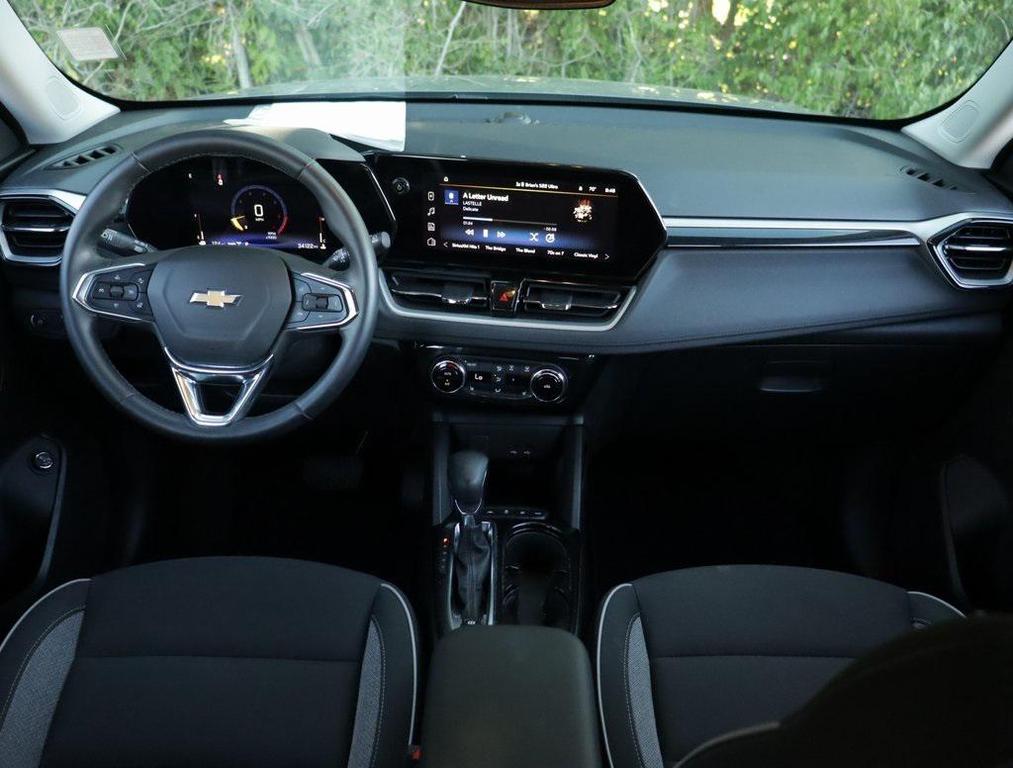 used 2024 Chevrolet TrailBlazer car, priced at $25,573