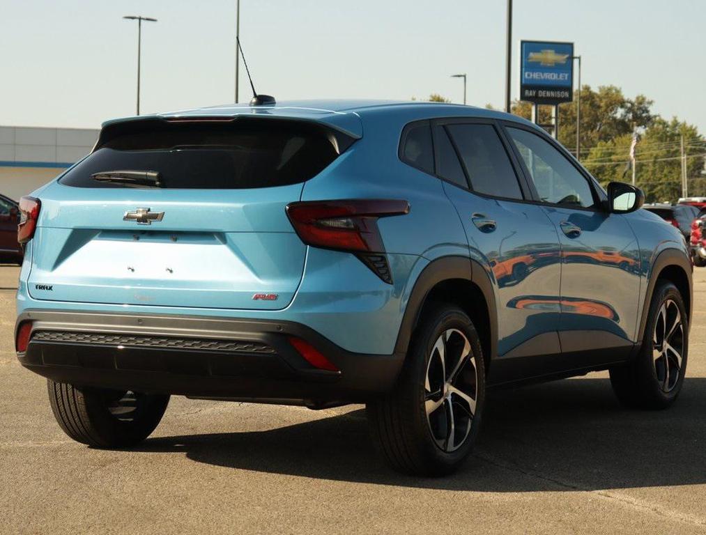 new 2025 Chevrolet Trax car, priced at $23,995